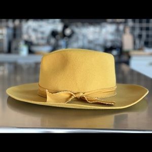 GIGI PIP Yellow Felt Hat